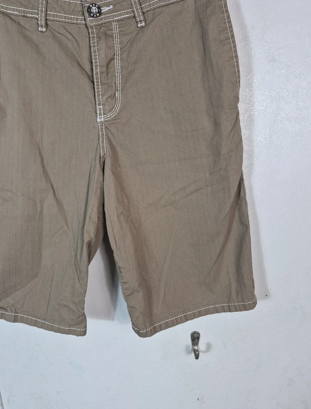 BKE Men's Standard Fit Shorts Tan Size 30 Waist